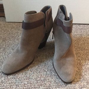 Dolce Vita Ankle boot, Greige Brown Color Size 8.5